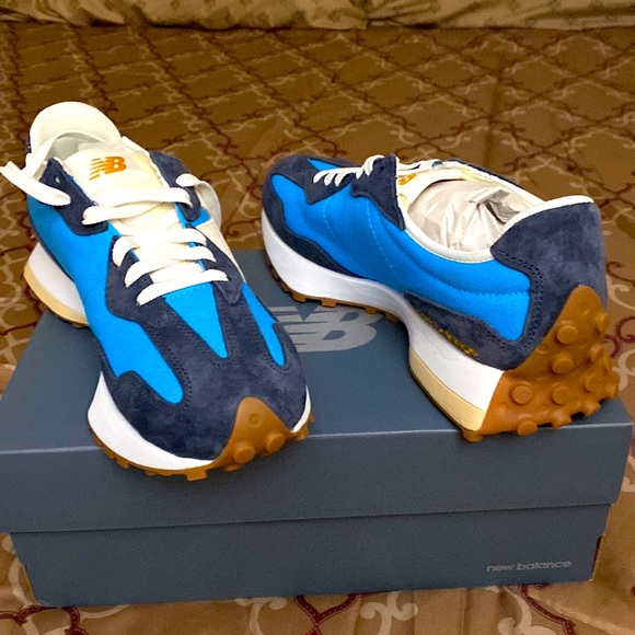 New Balance - Picture 1 of 6